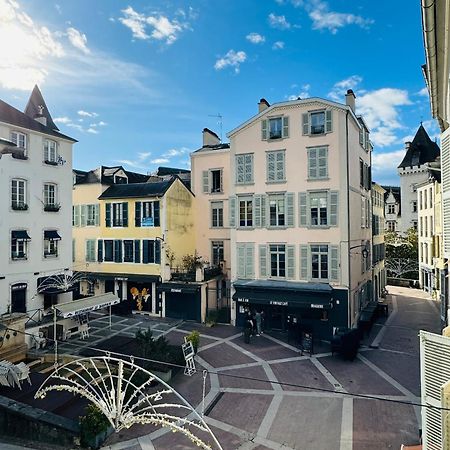 Wonderhost, Au Coeur Du Quartier Du Chateau Pau Exterior foto