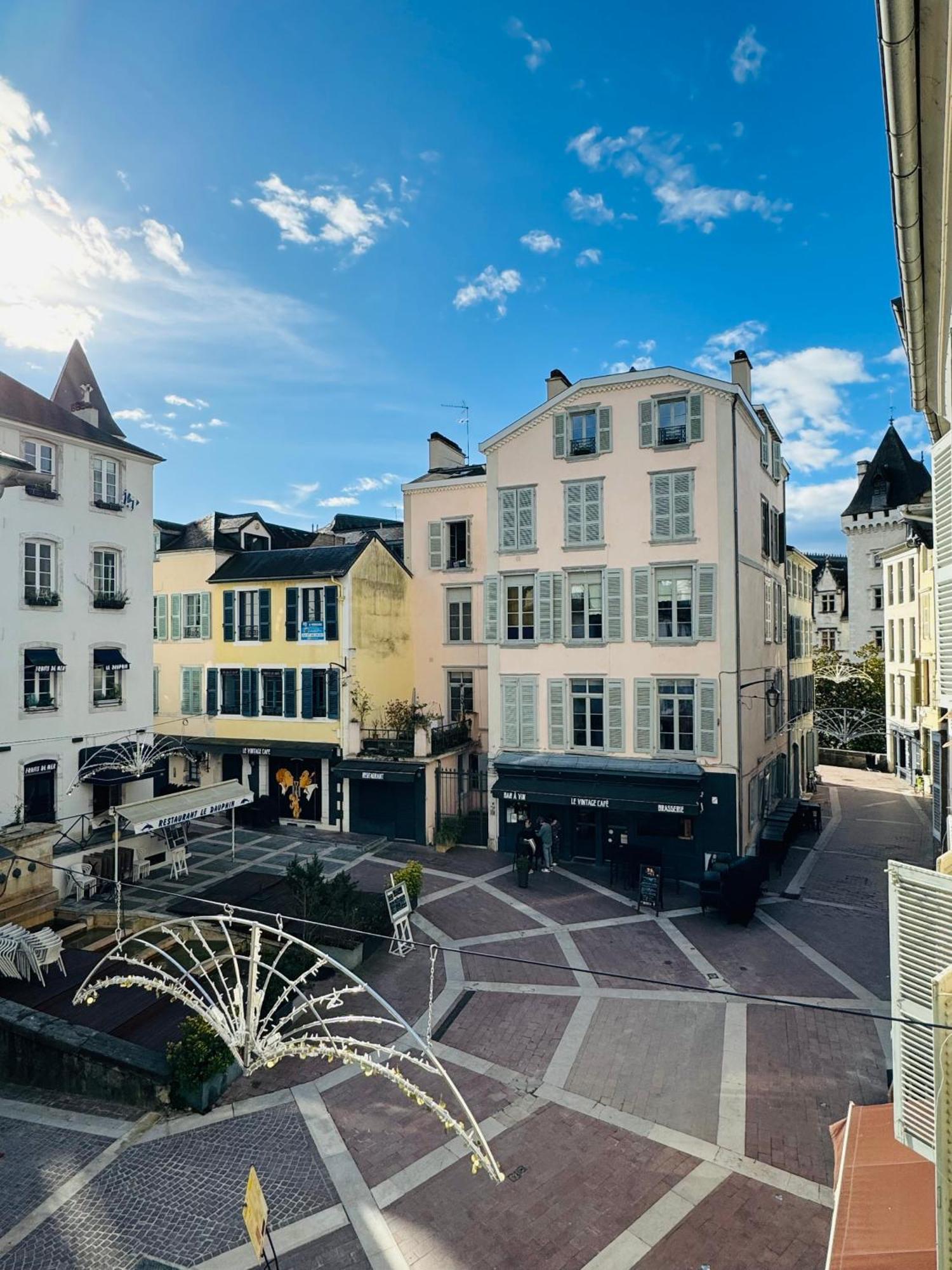 Wonderhost, Au Coeur Du Quartier Du Chateau Pau Exterior foto
