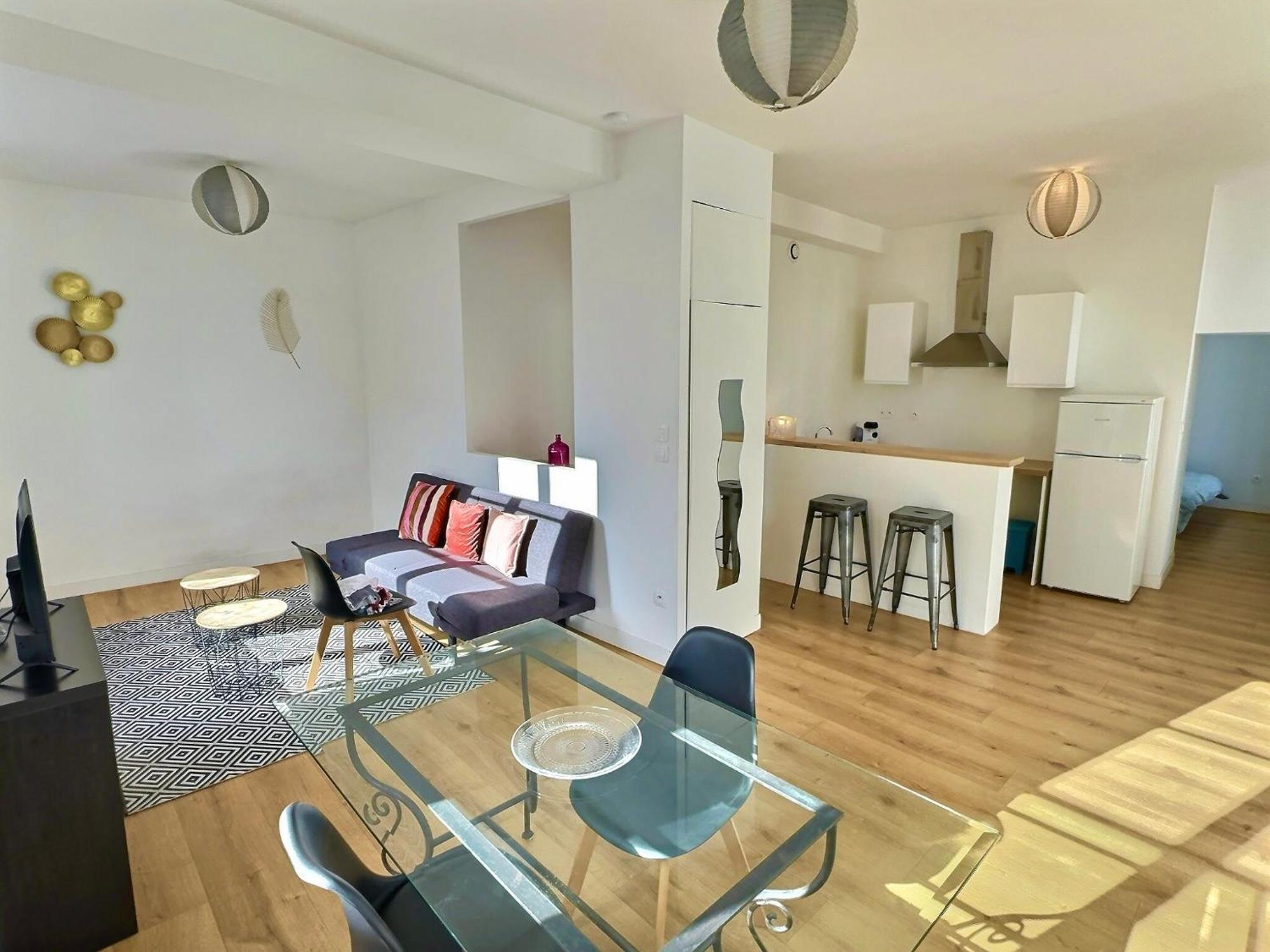 Wonderhost, Au Coeur Du Quartier Du Chateau Pau Exterior foto
